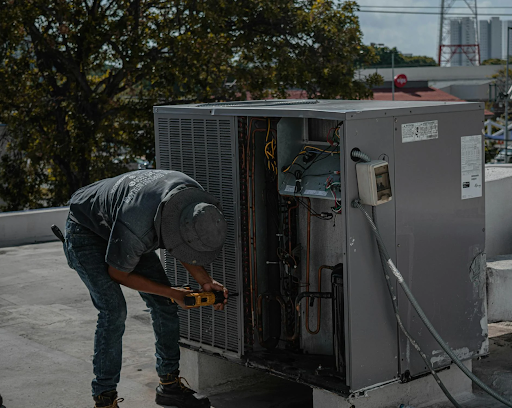 How HVAC Repair in San Antonio Differs Between Residential and Commercial Systems